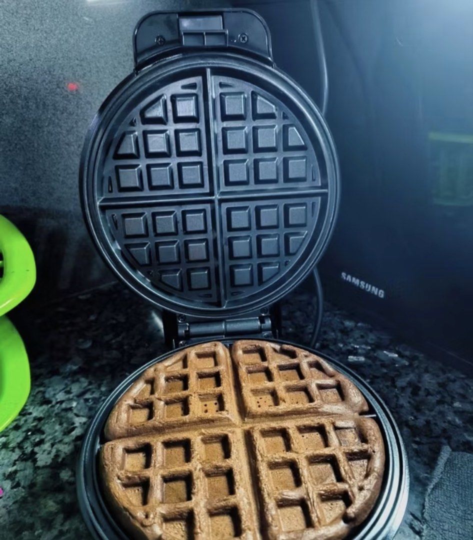 RAF Waffle Maker (Category: Cookware & Accessories) located in Manila. Submitted by ch11ng (Listing ID 1469436825, Image 2). Description: rfs: upgrade once lang po nagamit nego price bacoor cavite pick up or lalamove only.