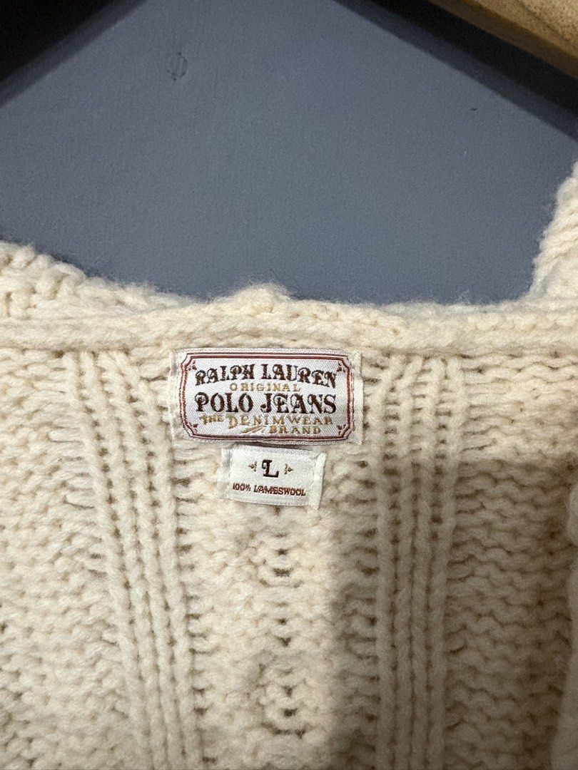 Ralp Lauren Lambs Wool Cable Knit Jacket (Category: Coats, Jackets and Outerwear) located in Iloilo. Submitted by bygone.ph (Listing ID 1469420642, Image 3). Description: 19.5x25.5.