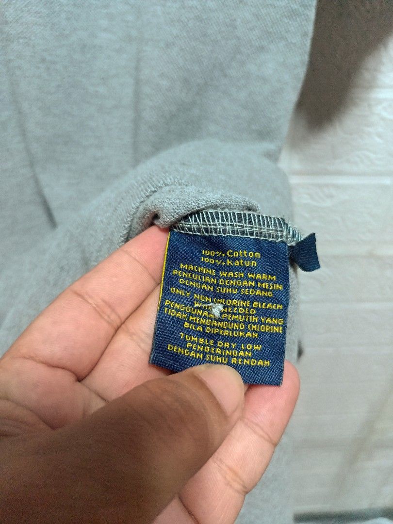 Ralph Lauren (Category: Tshirts & Polo Shirts ) located in Danao, Cebu. Submitted by 6000thrifts.ph (Listing ID 1469424883, Image 3). Description: Ralph Lauren Polo Shirt Size XL 30/20 Good Excellent Condition No issue CR 9/10.