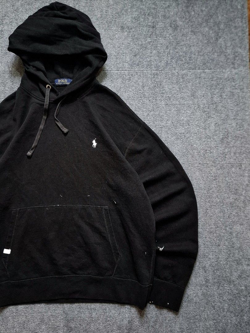 RALPH LAUREN Black Pullover Hoodie (Category: Hoodies) located in Las Pinas. Submitted by nevergetsold.ph (Listing ID 1469489261, Image 2). Description: RALPH LAUREN Black Pullover Hoodie Color Rate: 9/10 Condition Rate: 9/10 Best fit to Large - XL Dimentions (inches) Width: 26 Length: 28 Sleeve Length: 27 Issues: paint stains.