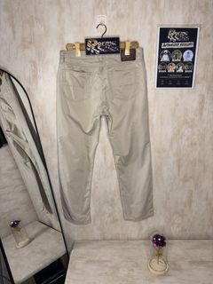 (Category: ) located in . Submitted by pormanation-thrift-store (Listing ID 1469425248, Image 1). Description: .