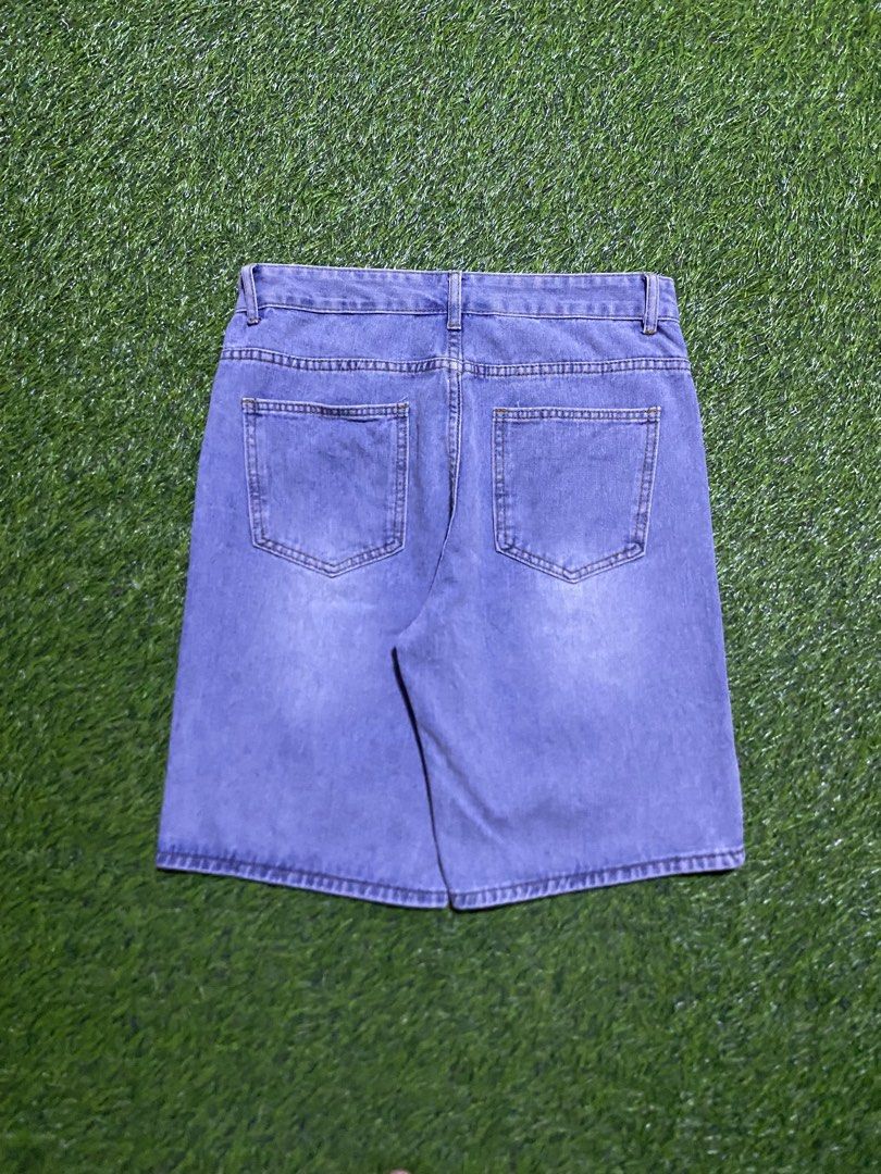 RANDOM JORTS (Category: Shorts) located in Manila. Submitted by niftythrifttt (Listing ID 1469525012, Image 2). Description: RANDOM JORTS SIZE 33 WIDTH - 33 to 34 LENGTH - 21 HEM 10.5 COLOR RATE 9.5 EXCELLENT CONDI NO ISSUE.