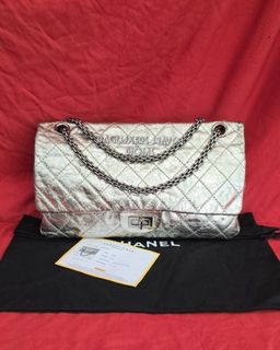 (Category: ) located in . Submitted by bagluxers_haven (Listing ID 1469441220, Image 1). Description: .