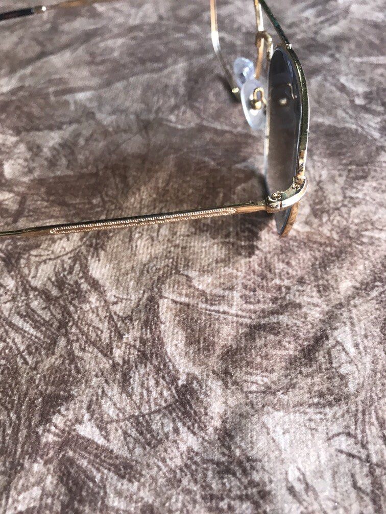 Rayban frame Only original (Category: Sunglasses & Eyewear) located in Baguio. Submitted by agozun61 (Listing ID 1469399262, Image 3). Description: Rayban frame only gold plated.issue one side frame is missing .frame in good shape..