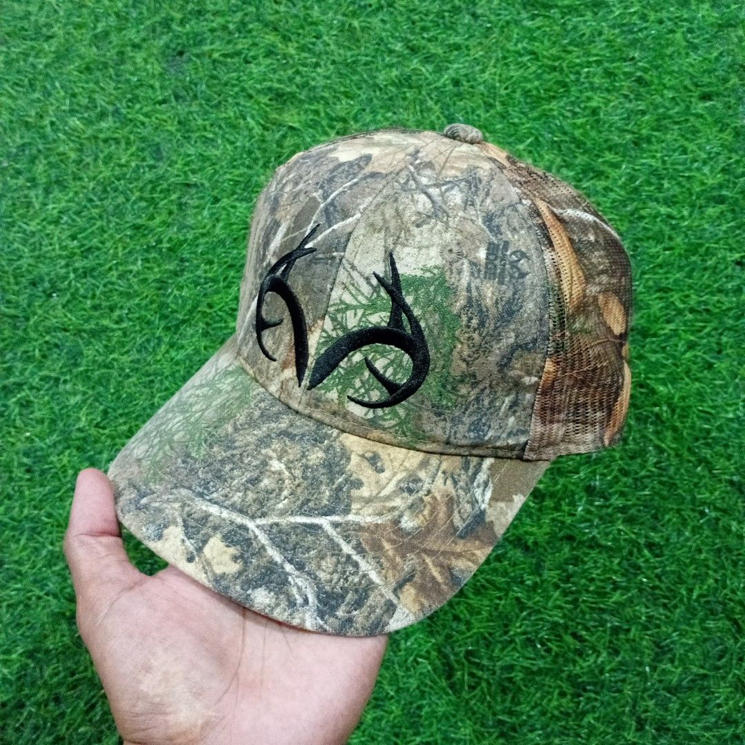 realtree trucker cap (Category: Caps & Hats) located in Muntinlupa City. Submitted by rianrax3012 (Listing ID 1469520689, Image 3). Description: .