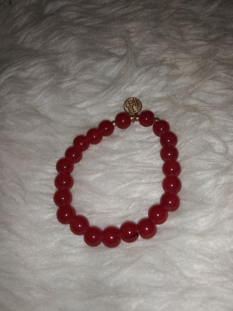 Red bead bracelet (Category: Bracelets) located in Quezon City. Submitted by eidorableshop (Listing ID 1469396067, Image 1). Description: .