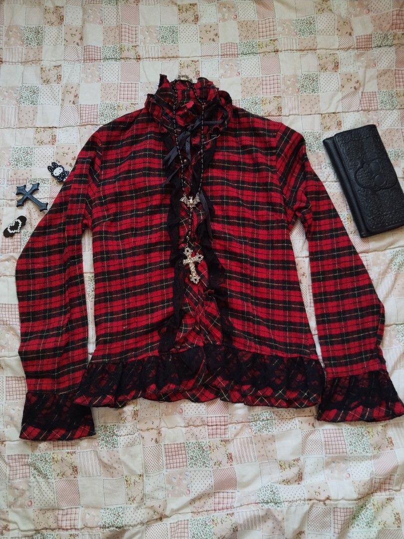 Red Plaid Lace punk top (Category: Longsleeves) located in Cebu City. Submitted by thrift_with_anjel (Listing ID 1469524702, Image 2). Description: ❀.ೃ࿔Red Plaid Lace Top❀.ೃ࿔* 🌹Brand: Xi Wo Lin 🌸Bust: 32-38 🌸Waist: 28-34 🌷Mine: 399(AU).
