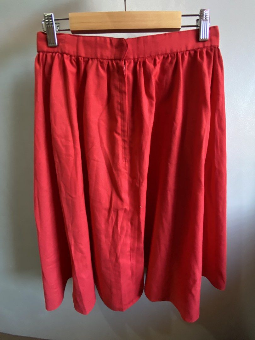 Red Pleated Midi Skirt Size 25-26 (Category: Skirts) located in Dasmarinas. Submitted by pb_declutters (Listing ID 1469467079, Image 2). Description: ✨ WELCOME! PLEASE READ BEFORE MAKING AN OFFER: 📌 Availability: • All items listed are AVAILABLE unless marked as sold or deleted. No need to ask "Is this available?" 📍 Location & Meet-ups: • San Agustin II, Dasmariñas City, Cavite • 🚫 Strictly NO meet-ups. All items are for shipping only. 📸 Phot