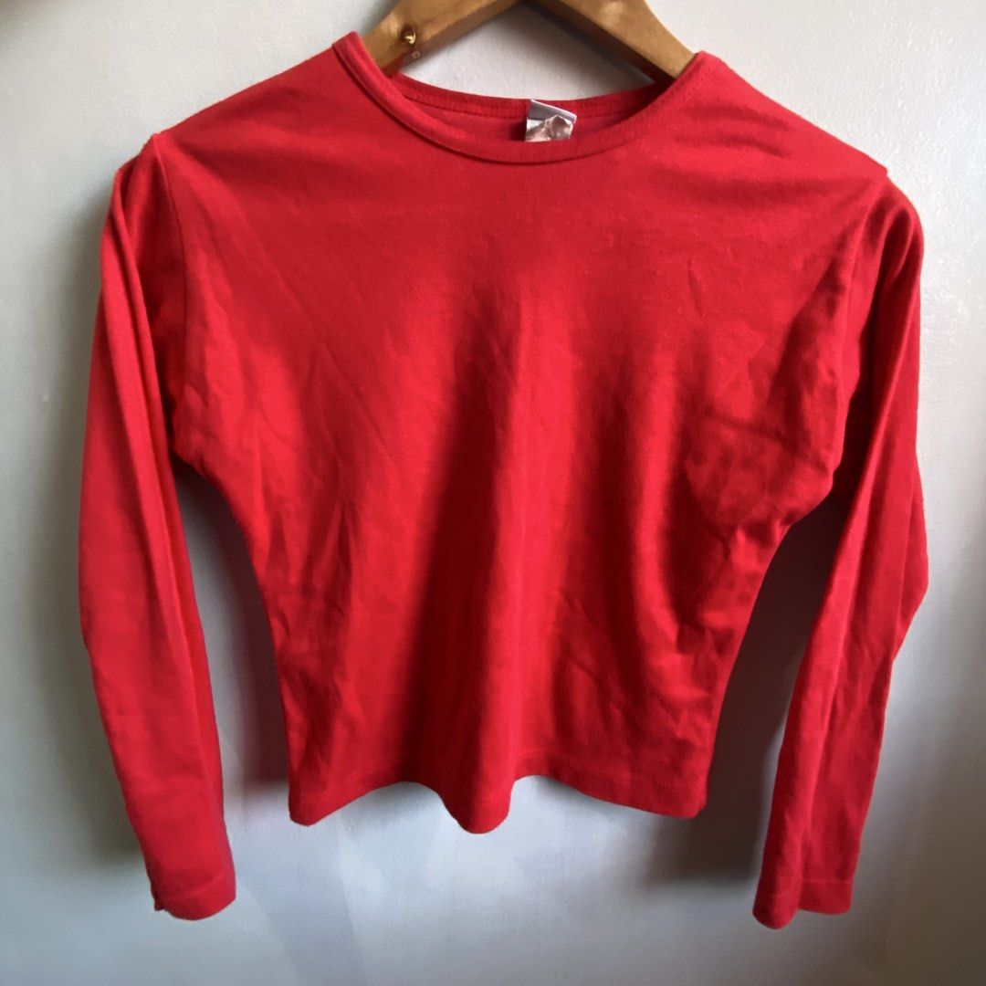 Red Round Neck Longsleeves Size XS-S (Bryan) (Category: Longsleeves) located in Dasmarinas. Submitted by pb_declutters (Listing ID 1469455325, Image 1). Description: ✨ WELCOME! PLEASE READ BEFORE MAKING AN OFFER: 📌 Availability: • All items listed are AVAILABLE unless marked as sold or deleted. No need to ask "Is this available?" 📍 Location & Meet-ups: • San Agustin II, Dasmariñas City, Cavite • 🚫 Strictly NO meet-ups. All items are for shippi