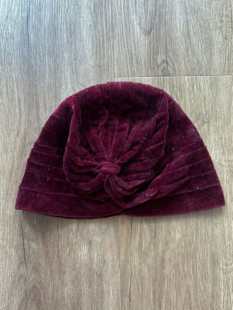 Red Velvet Turban Hat Hippie Boho Dreadlocks (Category: Hats & Beanies) located in Quezon City. Submitted by pinkvanilla.milkshake (Listing ID 1469564840, Image 2). Description: used few times only during dreadlocks days.