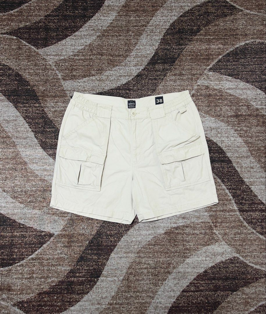 RedHead Cargo Shorts (Category: Shorts) located in Rizal. Submitted by ithriftph_ (Listing ID 1469508390, Image 1). Description: 🔻 Details 🔻 RedHead Cargo Shorts Off white colorway 6 pockets Waistline: 38" Length: 18.5" Leg hole: 13" Color rate: 9/10 Condition: 9/10 No issue Price: 400 pesos Reminders: Color may vary due to lighting and your screen resolution. Note: Ready to wear (already washed) Mode of Payment: 📌 Gcash 📌 Maribank.