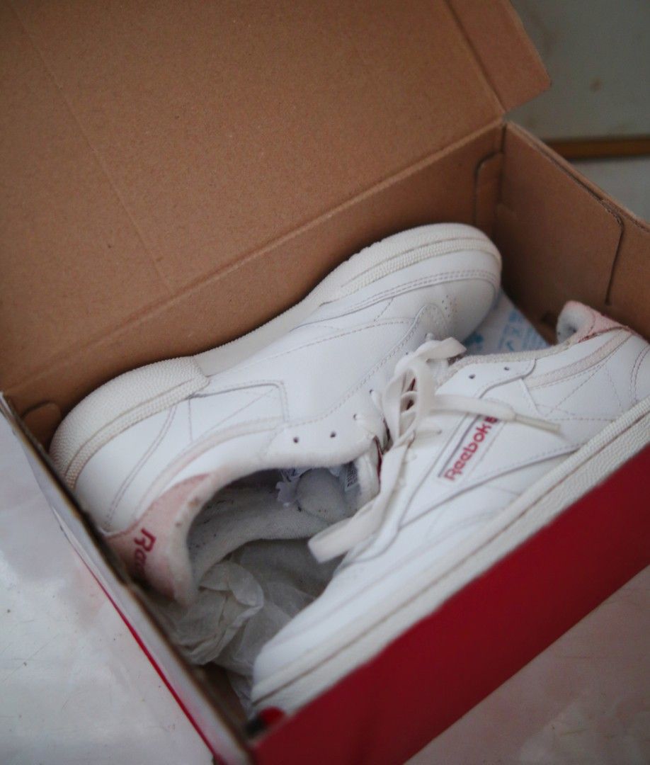 Reebok Club C Pink (Category: Sneakers) located in Marikina City. Submitted by iamnicolefaller (Listing ID 1469427632, Image 2). Description: Reebok Club C in Pink Original Bought at Sneakyard (🟠app) Size 6.5, UK4, 23.5cm Selling for Php1499 Originally bought for 3.2k+ With box pa. May socks stains sa may soles (due to black socks used) Good as new pa. RFS: Not using anymore Mop: BPI, Gcash Shipping via Lala, Grab, J&T 📍Marikina City No meetups