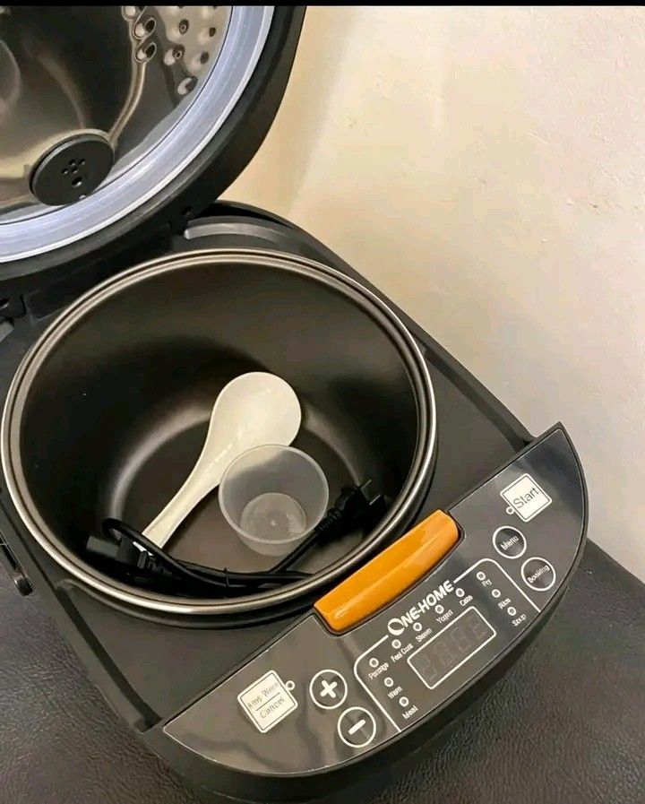 Restock FMK rice cooker (Category: Cookers) located in Manila. Submitted by vannie30 (Listing ID 1469533908, Image 3). Description: Restock FMK rice cooker pm me cod via lalamove.