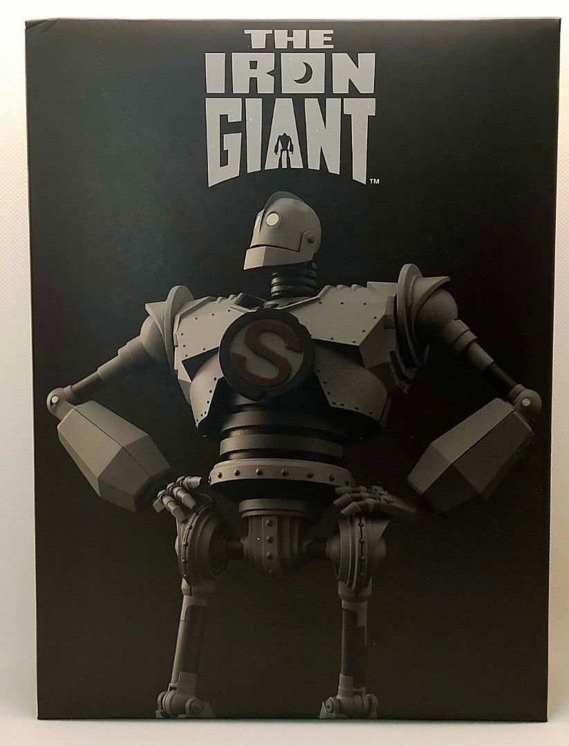 RIOBOT The Iron Giant (Category: Action & Battle Toys) located in Manila. Submitted by sug0it0ys (Listing ID 1469495114, Image 1). Description: *Kindly read before messaging offers. Click on the ad to see full details. No Trades ❌ Pass on Low offers ❌ No Long Reservations ❌ ================= RIOBOT The Iron Giant *September 16, 2018 release *BIB | Back in Box Box Contents: - figure - accessories - manual ======= *Free shipping via LBC Payment Met