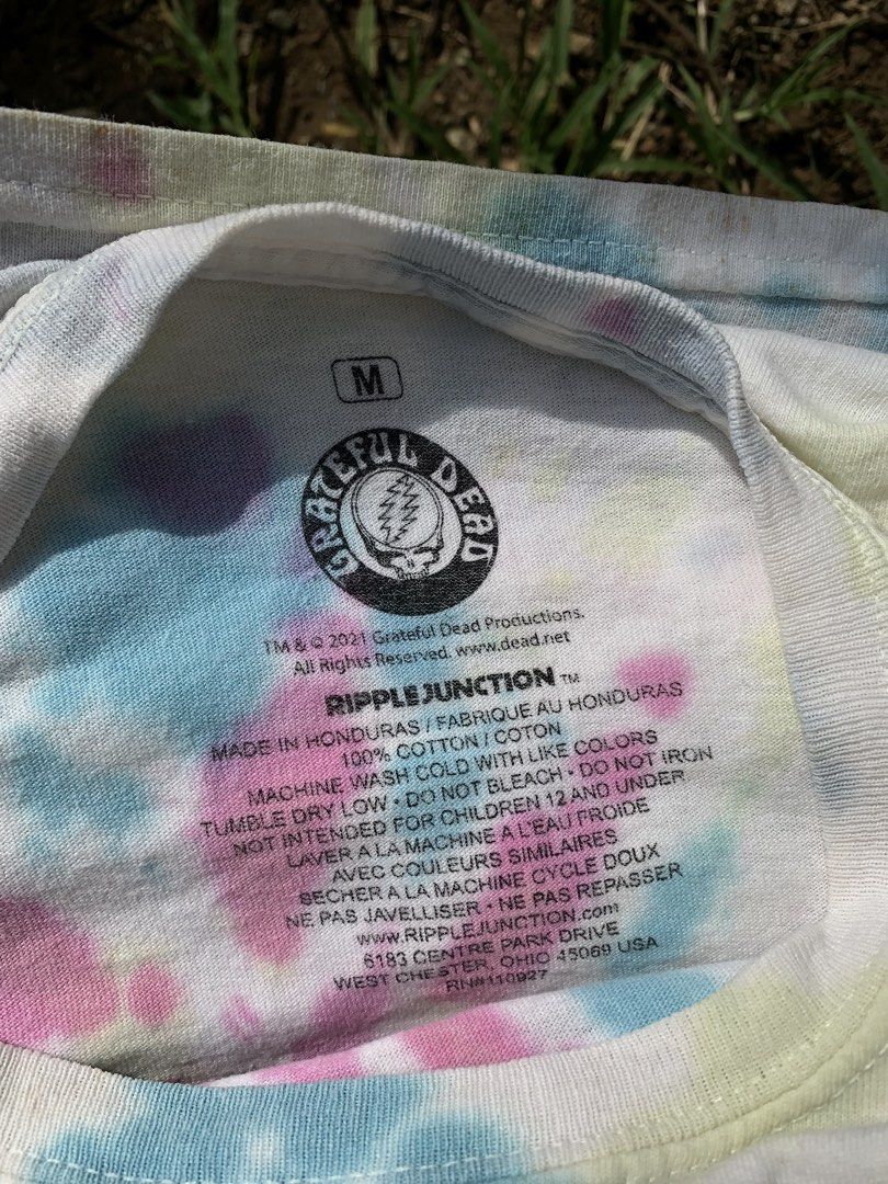 Ripple junction grateful dead T (Category: Formal Shirts) located in Manila. Submitted by soya_finds (Listing ID 1469555914, Image 2). Description: .