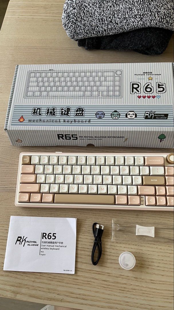 RK Royal Kludge R65 3-Mode Mechanical Keyboard (Category: Computer Keyboard) located in Calamba. Submitted by mochichee (Listing ID 1469415373, Image 1). Description: INCLUSIONS: ✨ R65 3-mode hot-swappable mechanical keyboard (Cherry - Snow Emperor) ✨ Manual ✨ Original box ✨ Type-c to type-c cable ✨ Keycaps/switch remover ✨ Lubricant RFS: Decluttering ORIGINAL PRICE: PHP 2000 — ‼️ PLEASE READ ‼️ ✨ “D” key has a tiny crack (See 4th pic). Still usa