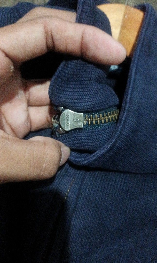 RL QZIP (Category: Coats, Jackets and Outerwear) located in Caloocan City. Submitted by paulchristian_rewear.05 (Listing ID 1469457331, Image 3). Description: Sun fade issues.