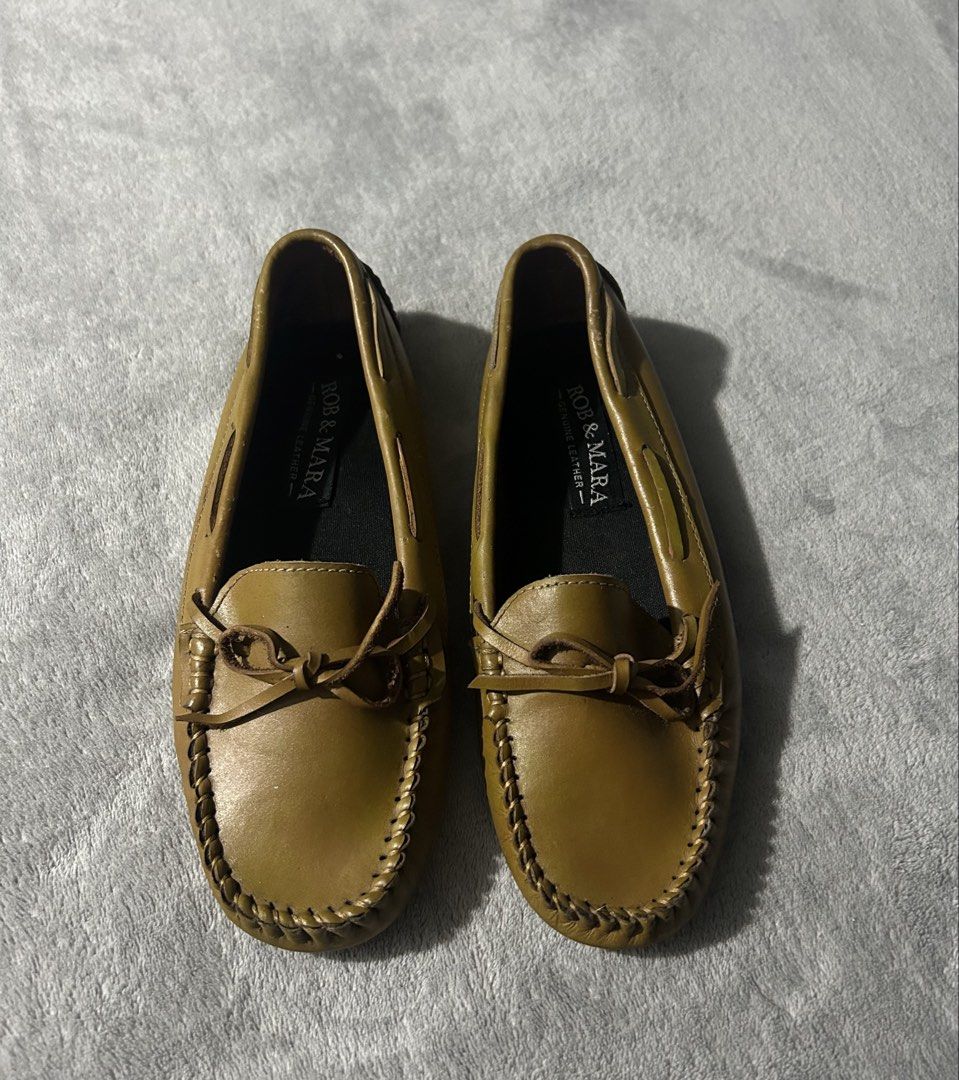 Rob&mara shoes (Category: Loafers) located in Quezon City. Submitted by findsbyme_ (Listing ID 1469474327, Image 1). Description: .