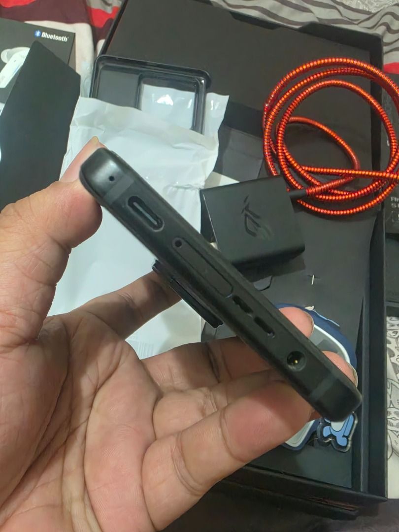 ROG 9 PRO 16/512gb (Category: Asus) located in Las Pinas. Submitted by winterseason01 (Listing ID 1469533823, Image 3). Description: Magbasa at Intindihin almost all the details are down below: FOR SALE: ROG 9 PRO 16/512 Global Variant Openline Bought in Asus Center @ SM Southmall last March 2025, Complete as in Complete refer to the pictures included n yung ROG extra Casing and naka ROG Tempered Glass since day 1. updated to the latest version. 