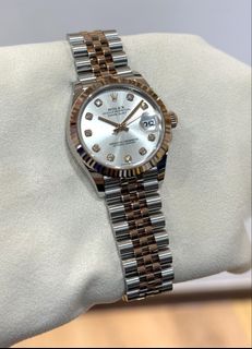 (Category: ) located in . Submitted by windliew89_allwatches (Listing ID 1469478950, Image 1). Description: .
