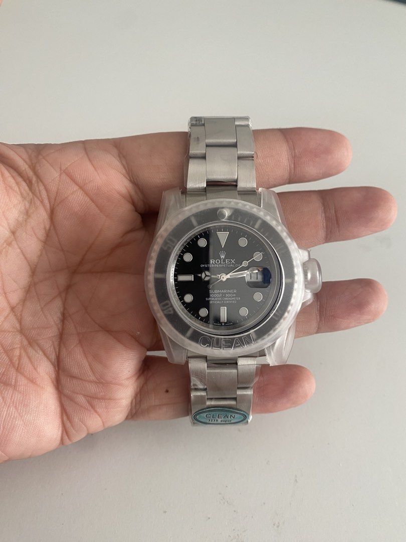 Rolex Submariner (Category: Men's Watches) located in Quezon City. Submitted by traxor21 (Listing ID 1469448898, Image 1). Description: Brandnew Super C.