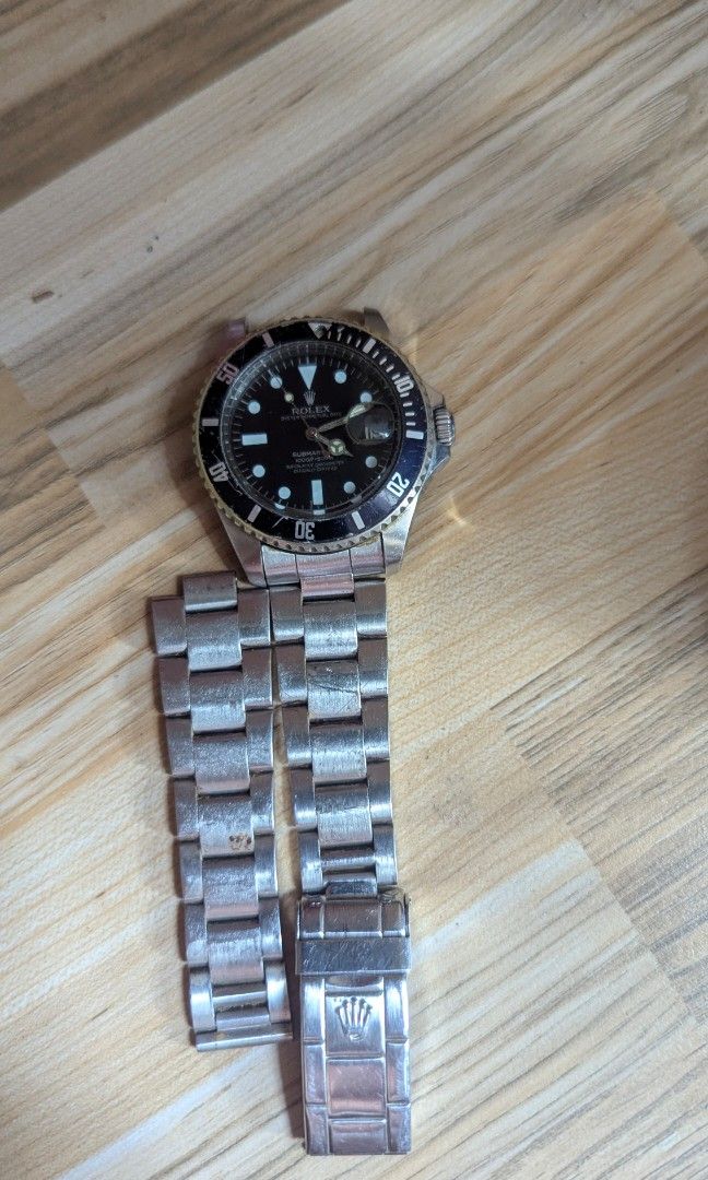 ROLEX WATCH AS IS (Category: Luxury Watches) located in Pasay City. Submitted by aatapparelshop (Listing ID 1469494354, Image 2). Description: As is nakuha lng po sa garage sale po dm 📩 running papo yan automatic.
