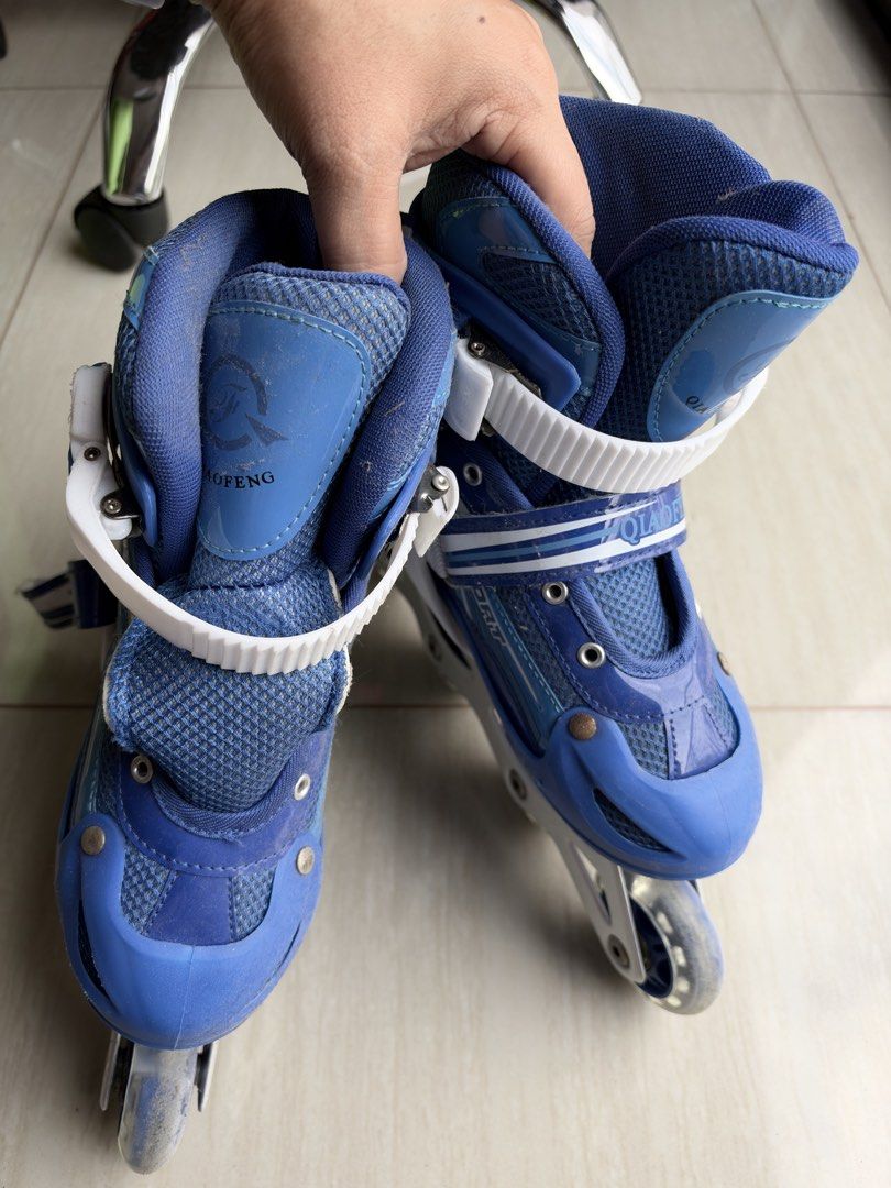Roller blades for kids (Category: Everything Else Others) located in Paranaque City. Submitted by iamminel (Listing ID 1469405300, Image 2). Description: for sale: Roller blades for kids size Medium 35-38 .