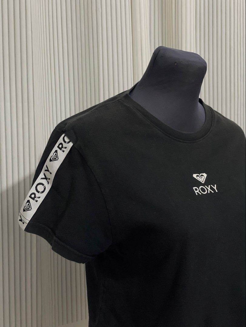 Roxy Black Boxy Shoulder Tape Design Top (Category: Shirts) located in Tuguegarao City. Submitted by ziggerryy (Listing ID 1469541450, Image 2). Description: No flaws. No holes. Fits S-M ‼️LAST PRICE ALREADY‼️.