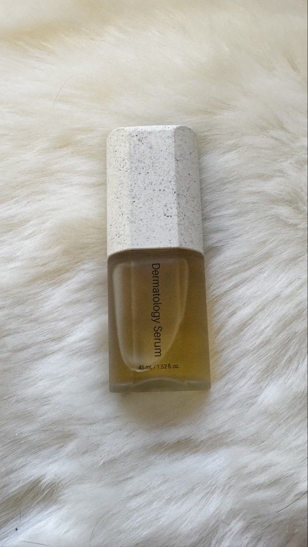 RUSH! ICD Dermatology Serum (Category: Face Care) located in Manila. Submitted by a_raine (Listing ID 1469393739, Image 2). Description: bought directly from ICD member Original price: ₱6,200 with dermatology booster RFS: declutterring, di na nagagamit negotiable for sure buyer content is almost full good for dark spots and clearing acne color may appear different due to lighting and camera settings MOP: Gcash loc: marilao bulacan, sm manila.