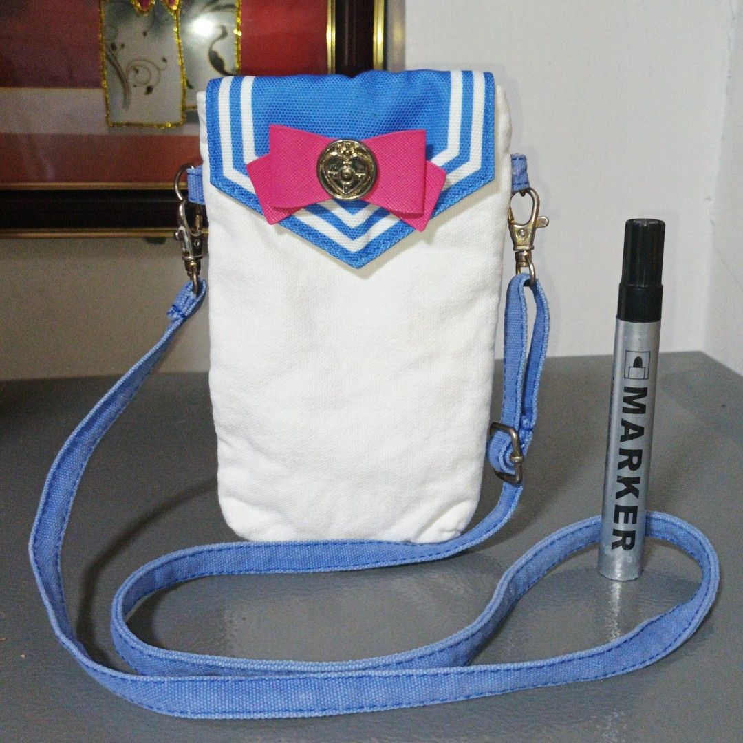 Sailor Moon Phone Sling Bag (Category: Purses & Pouches) located in Mapandan. Submitted by xxrdstffsxx (Listing ID 1469455029, Image 3). Description: .