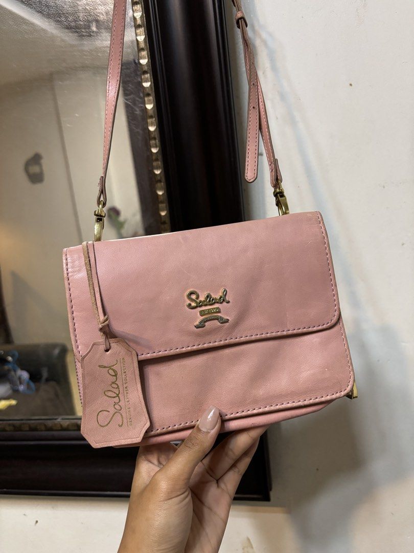 Salad Pink Sling Bag (Category: Cross-body Bags) located in Manila. Submitted by maurisio (Listing ID 1469496611, Image 1). Description: .