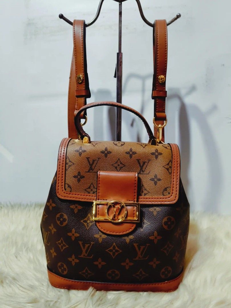 Sale! Louis Vuitton (Category: Shoulder Bags) located in Cabuyao City. Submitted by secondhand.shop.ph (Listing ID 1469556251, Image 1). Description: Sale❗️Sale❗️Sale❗️ ₱ 2,899 LV Preloved Medium Genuine leather 📌First to pay!.