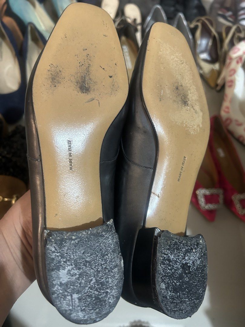 Salvatore Ferragamo size 7 (Category: Loafers) located in Cavite. Submitted by cecitrifthshop (Listing ID 1469419451, Image 2). Description: Salvatore Ferragamo loafers size 7 .