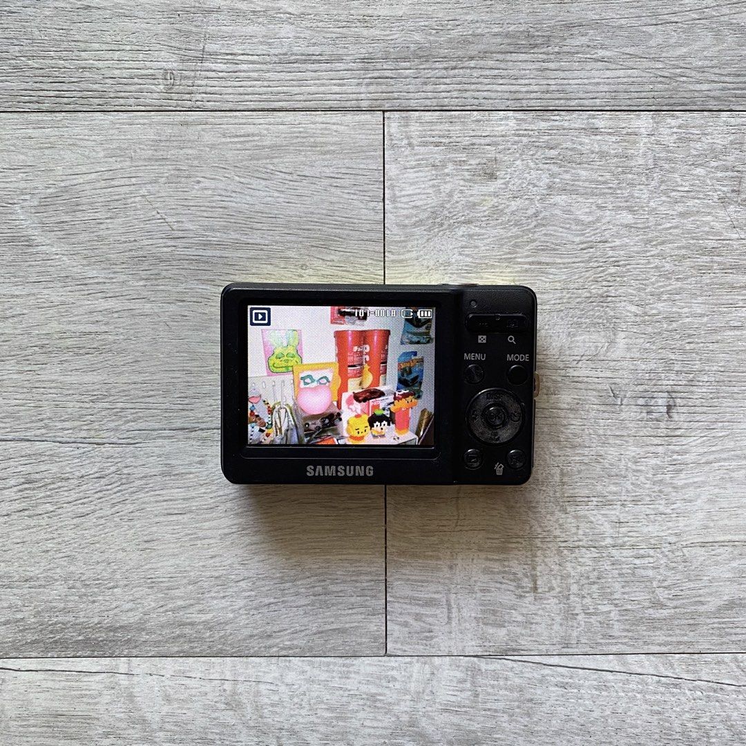 Samsung ST30 Digital Camera (Category: Cameras) located in Bacoor. Submitted by hananins2716 (Listing ID 1469497201, Image 2). Description: minimal lcd light leak .