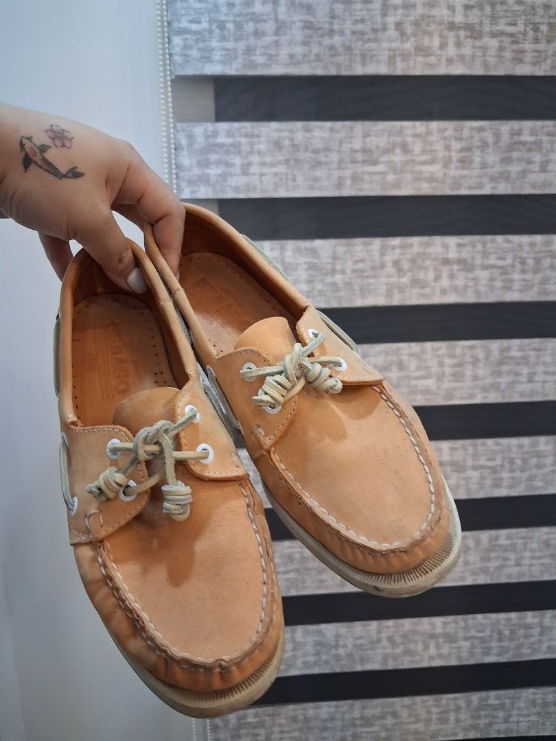 SEBAGO LOAFERS MONEY BACK US 9 (Category: Loafers) located in Binan City. Submitted by chloedvoutletshoppe (Listing ID 1469497524, Image 1). Description: ✔️ All items are 100% authentic ✔️ Money-back guarantee for authenticity 💳 Mode of Payment (MOP): • GCash • Bank Transfer 📦 Shipping Fee (SF): • Via LBC / Lalamove • Shouldered by buyer 🚫 All sales are final • No return, no exchange • Exceptions apply only for items with proven damage 🔍 Rest