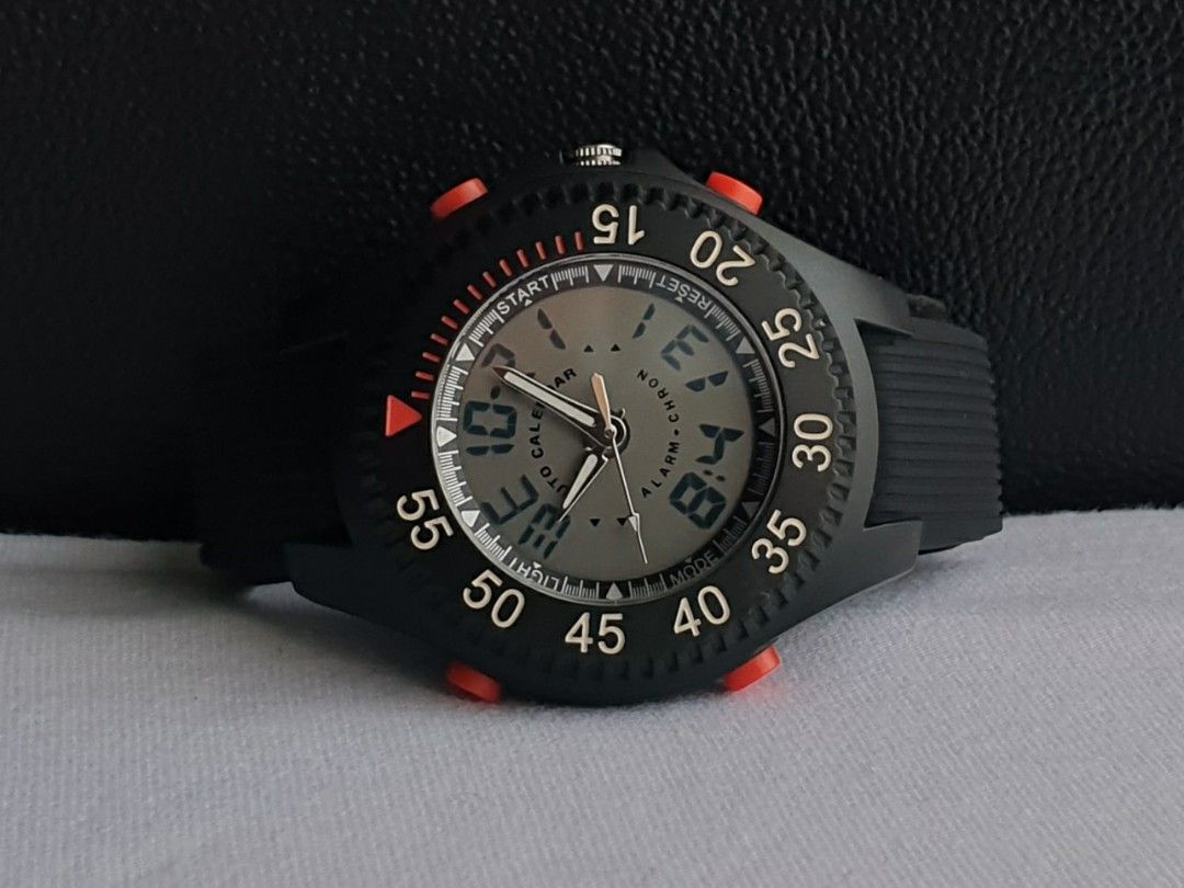 Sector Expander Ana-Digi Watch (Category: Men's Watches) located in Quezon City. Submitted by WasalakTwo (Listing ID 1469413575, Image 3). Description: Bought in Japan Designed in Italy High quality Good working condition New battery Open for delivery nationwide.