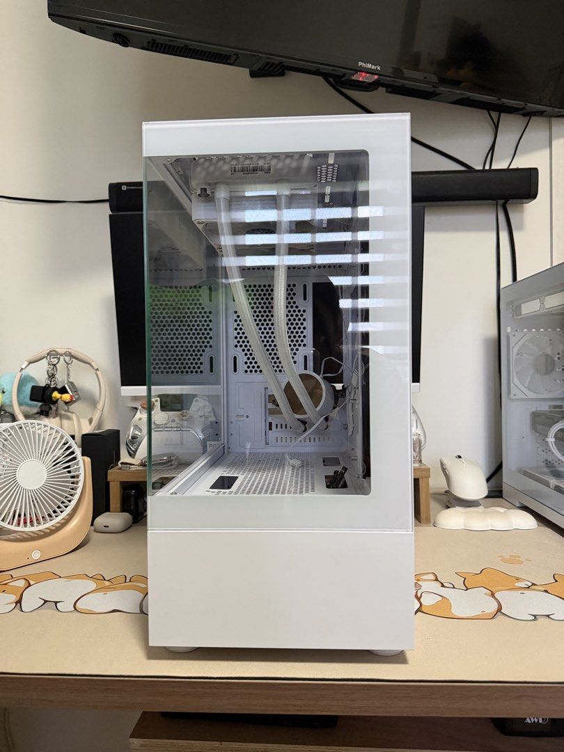 Segotep Endura 240s (Category: Desktops) located in Bulacan. Submitted by latte4 (Listing ID 1469431984, Image 2). Description: - Pre-installed white AIO liquid CPU cooler mounted at the top - Clean white interior featuring generous cable routing cutouts - Optimized mesh ventilation on the back and side panels for superior airflow - Convenient top I/O panel equipped with USB ports, audio jacks, and a dedicated LED control button - Ideal foundatio