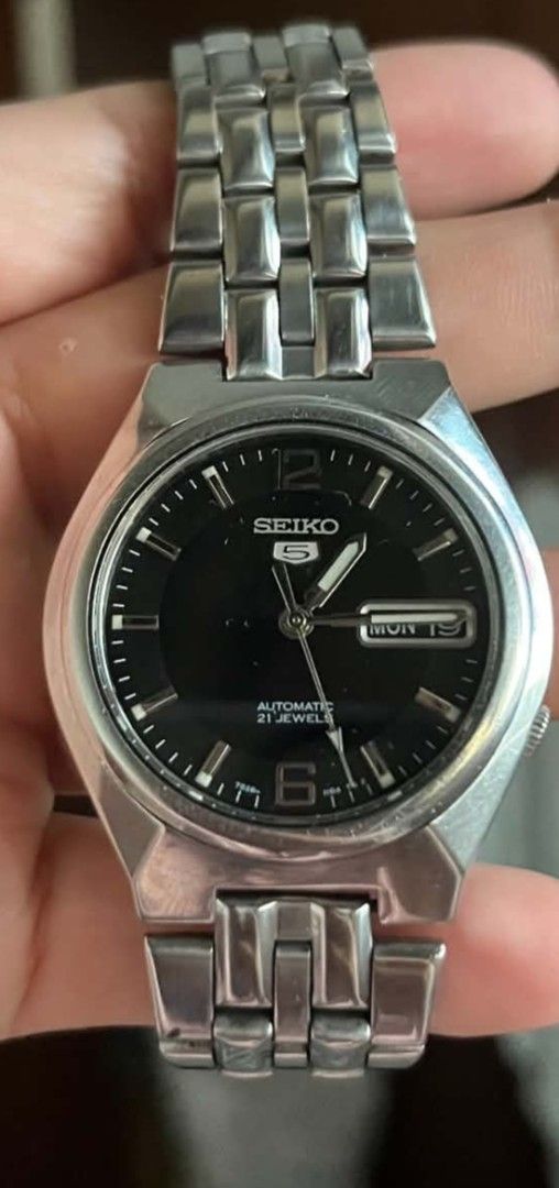 Seiko 5 Automatic (7s26-01T0) (Category: Men's Watches) located in Manila. Submitted by joshuaaarongarcia (Listing ID 1469565712, Image 1). Description: Ref. [7s26-01T0] Movement: Automatic 7S26 Movement Case size: 37mm Lug Width: 19mm Original Seiko Bracelet.