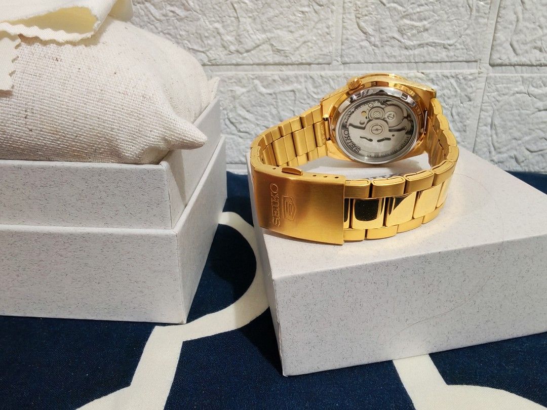 Seiko 5 SNKE0K1 Automatic Watch 37mm (Category: Men's Watches) located in San Jose del Monte. Submitted by neone.electronics (Listing ID 1469556168, Image 2). Description: Seiko SNKE06K1 Bought it brand new last June 6, 2026. 3Years Warranty Location: San Jose del Monte, BULACAN SLIGHTLY USED. Sale for only 7999.