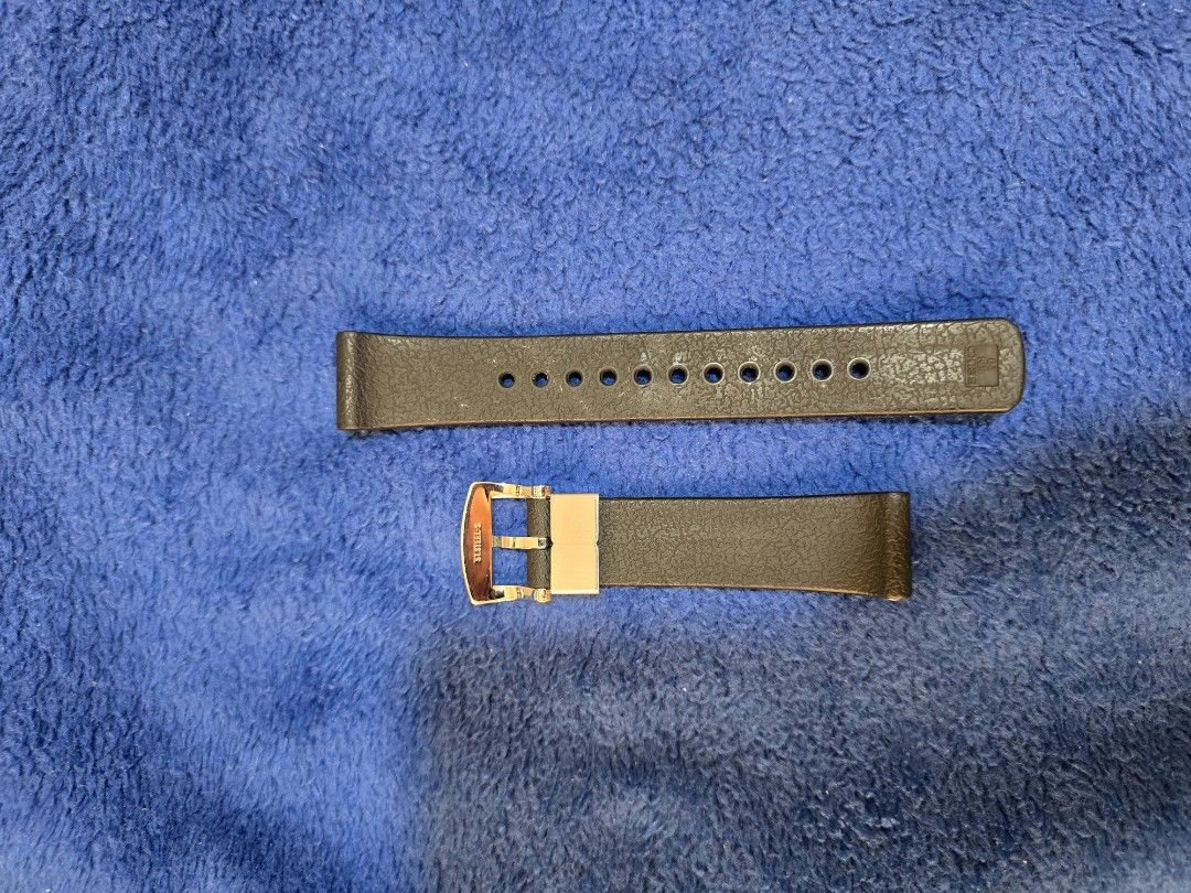 Seiko Rubber Watch Strap Black (Category: Men's Watches) located in Manila. Submitted by anton815 (Listing ID 1469451244, Image 3). Description: - Authentic Seiko black rubber watch strap from 62 mas - Textured pattern with ventilation holes for breathability - Durable and water-resistant material ideal for divers and sports watches - Stainless steel buckle with engraved Seiko branding - Includes keeper loop - Standard replacement band, easy to m