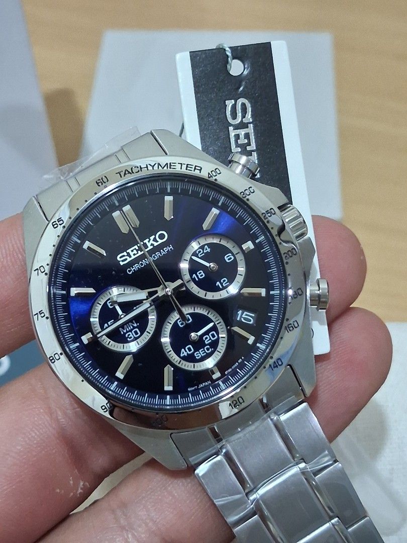 Seiko SBTR011 Blue Daytona (Category: Luxury Watches) located in Manila. Submitted by shoppernando (Listing ID 1469457485, Image 3). Description: Brand new, complete with box and inclusions JDM - from japan (not locally available) Seiko Blua Daytona Ref: SBTR011 Chrono Quartz movement 40mm Navy Blue sunburst dial 📍Loc Makati ‼️BEWARE OF SCAMMERS‼️.