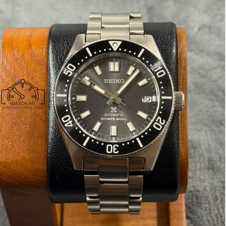 (Category: ) located in . Submitted by watchme_everydaytimepieces (Listing ID 1469541835, Image 1). Description: .