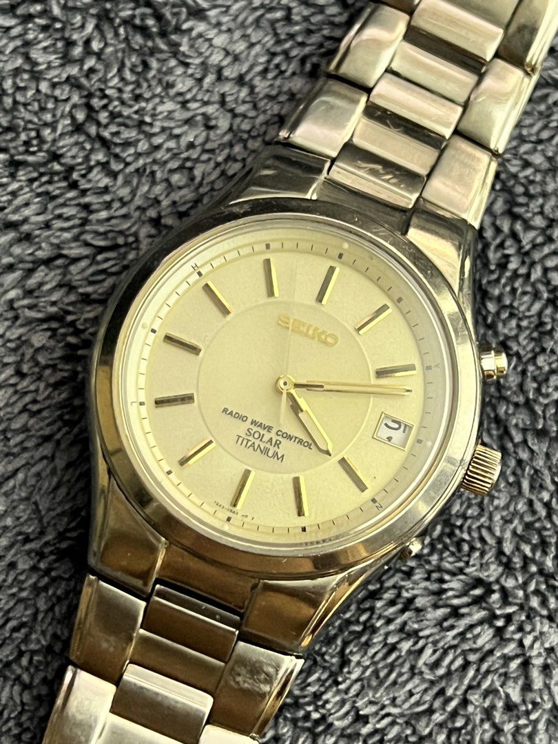 Seiko Spirit Solar Titanium Watch (Category: Men's Watches) located in Manila. Submitted by l4ncedeleon (Listing ID 1469403709, Image 1). Description: Sapphire Crystal Titanium Case and Strap Solar-Powered 38mm Case Size Hypoallergenic Location: Cavite/Tondo .