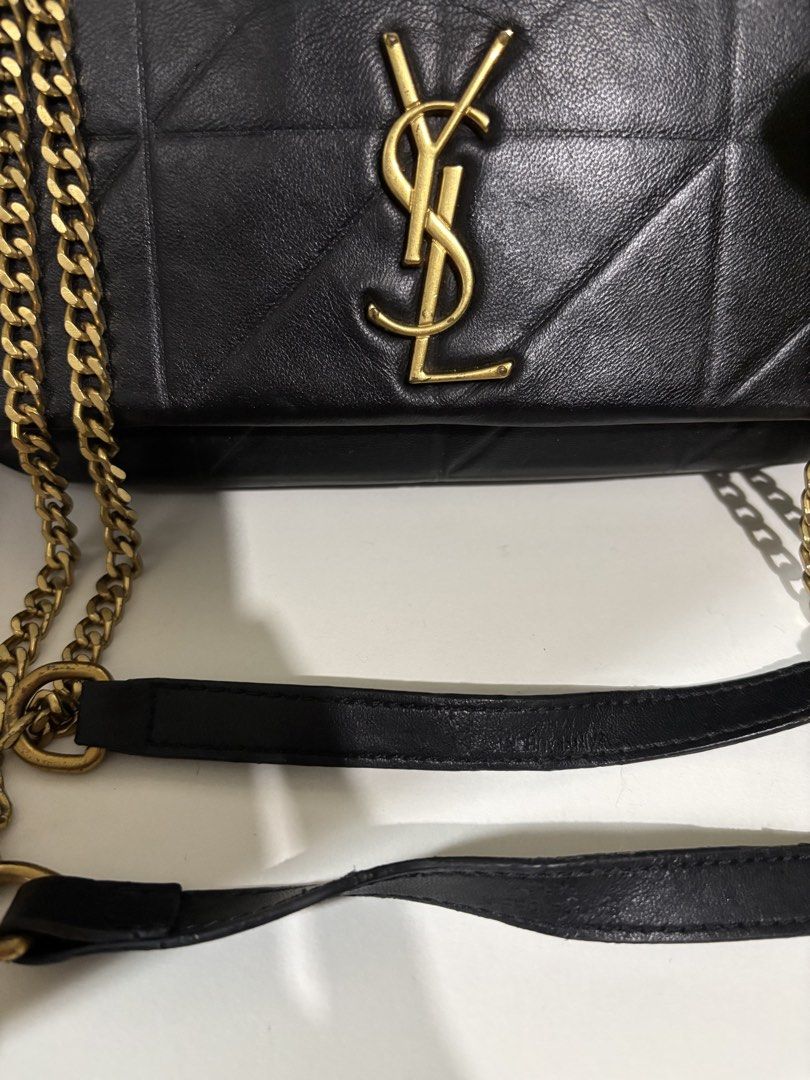 Selected bag bundle (Category: Shoulder Bags) located in Johor Bahru. Submitted by soulsol (Listing ID 1469408957, Image 2). Description: Bundle item Tapak ysl .