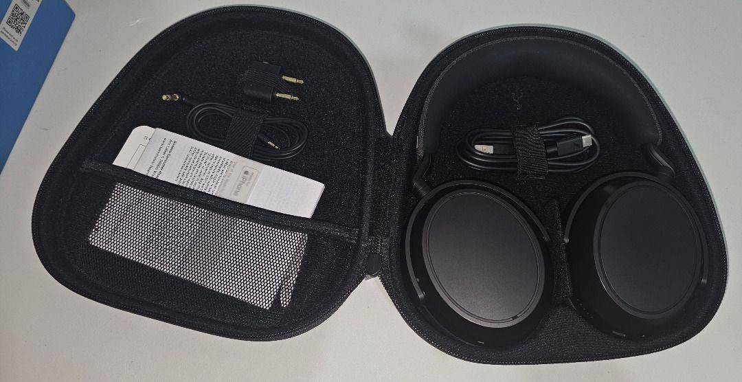 Sennheiser Momentum 4 (Category: Headphones & Headsets) located in Quezon City. Submitted by jeddizon21 (Listing ID 1469489344, Image 3). Description: For Sale: Sennheiser Momentum 4 Wireless Price: Php 9,000 Location: Quezon City (SM North, Trinoma, SM Cubao, Gateway) -For authenticity, verifiable via Sennheiser app. -DOP: Oct 2024, bought at Egghead Shangri-la (No more receipt) -Smooth, no torn leather on the pads. -Still good as new, rarely us