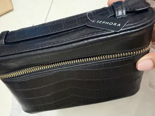 (Category: ) located in . Submitted by topnotchpreloved (Listing ID 1469514346, Image 1). Description: .