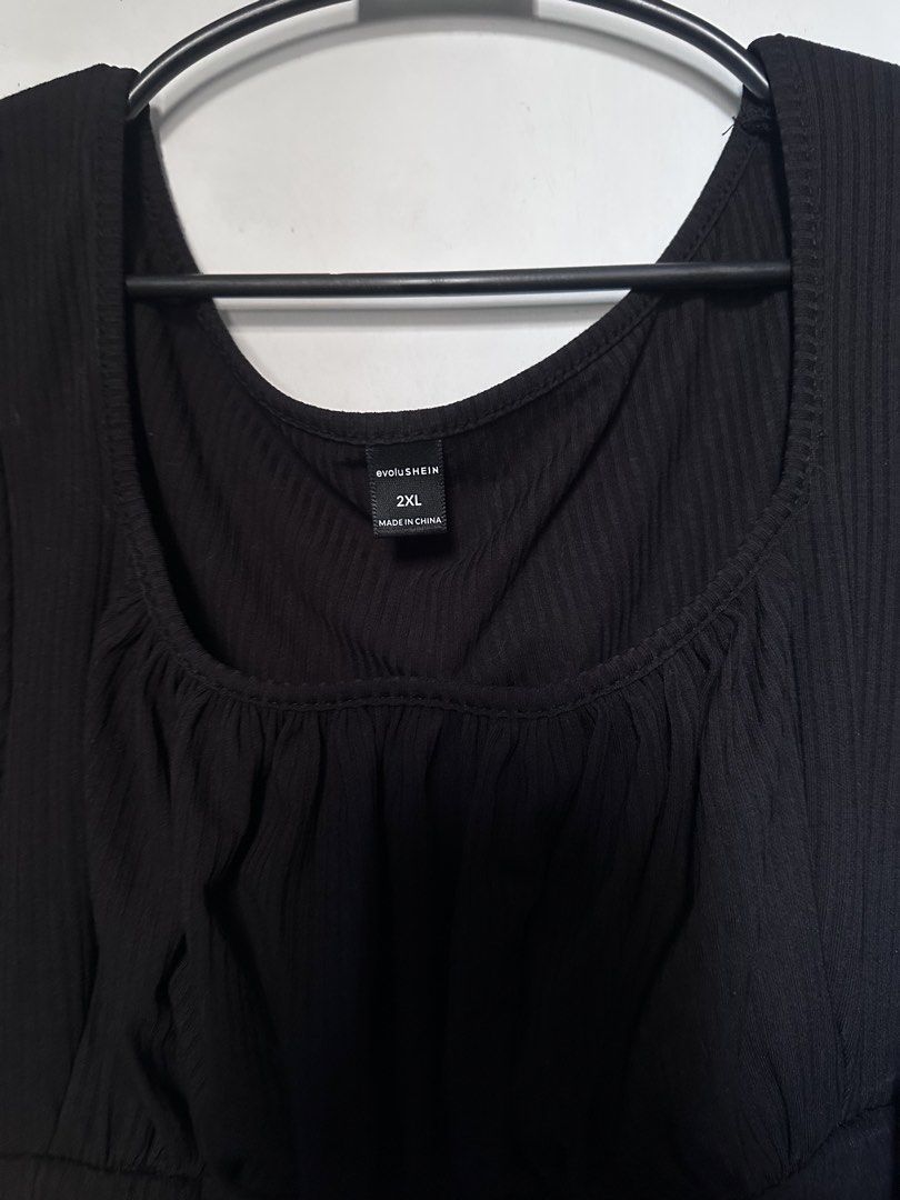 Shein 2xl black ribbed ruched bust croptop (Category: Longsleeves) located in Cavite. Submitted by chicfinds.slay (Listing ID 1469571364, Image 2). Description: ✨ best fit l-2xl body frame ✨never used nastock lang sa closet.