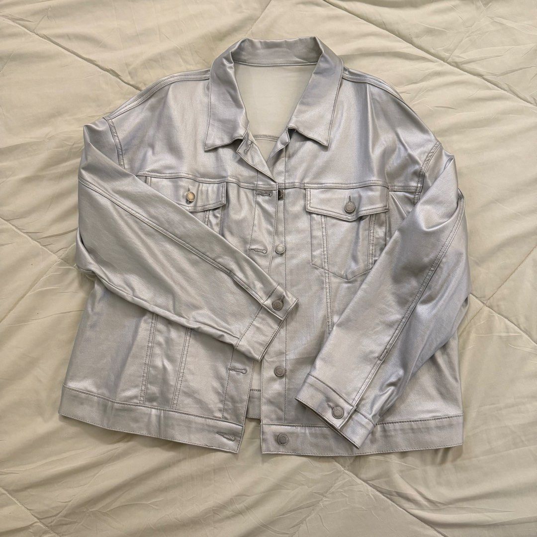 SHEIN Curve 2XL Metallic Silver Denim Jacket Plus Size (Category: Coats, Jackets and Outerwear) located in Paranaque City. Submitted by marjjjj_ (Listing ID 1469463328, Image 1). Description: - Brand/Model: Shein Curve Metallic Silver Jacket - Features: Button-down front, chest pockets, and structured collar Used once only NO FLAWS Light weight fabric .
