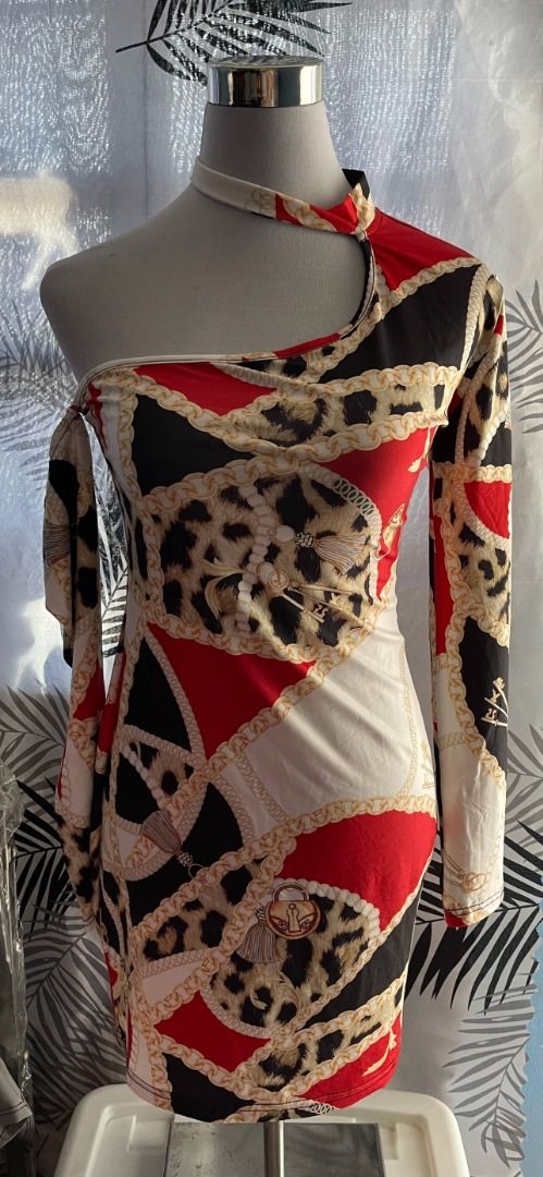 Shein Dress (Category: Dresses) located in Las Pinas. Submitted by elnictomasco (Listing ID 1469417040, Image 2). Description: Shein Dress Sizes: Medium XL Pick up or Shipping: Lalamove 📍Las Pinas City, Metro Manila .
