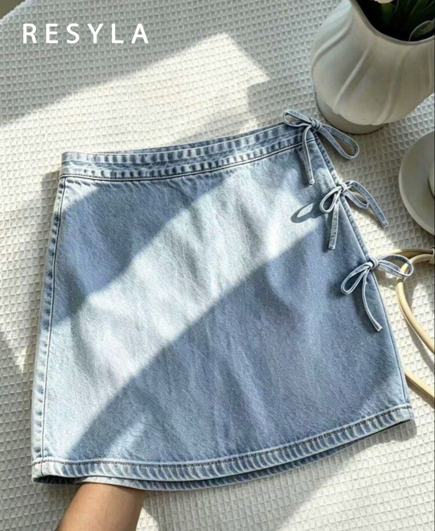 Shein Garter Skirt (Category: Skirts) located in Marikina City. Submitted by jzzy_kt (Listing ID 1469567626, Image 1). Description: L-XXL Super stretchy, will fit up to 38-40” .